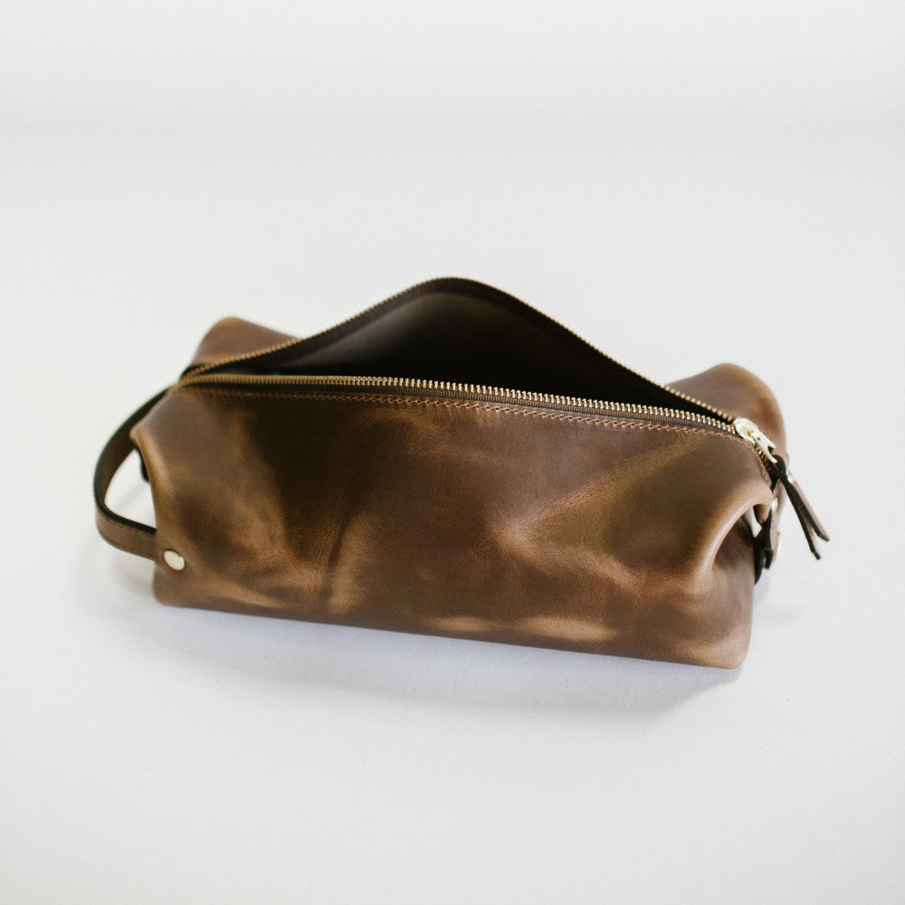 Canvas and Leather Dopp Kit P27 - Original Pouches / Dopp kits by  KrukGarage Atelier