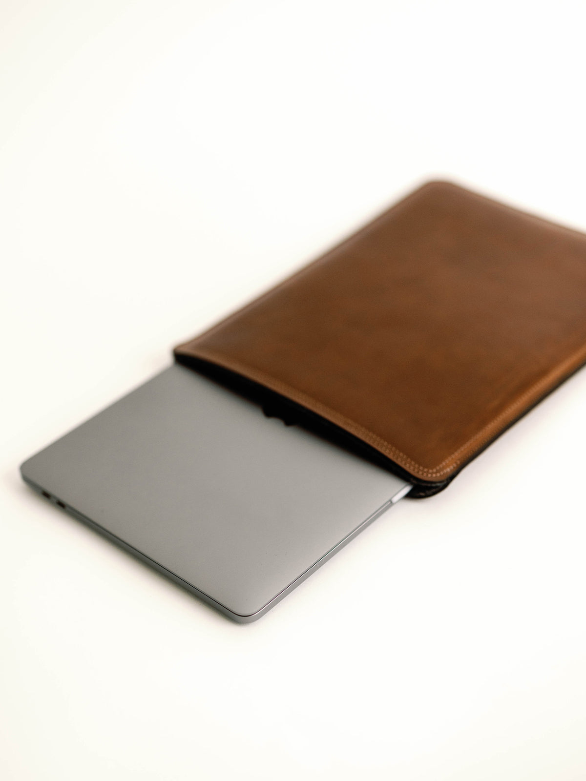 MacBook Sleeve – Clayton & Crume